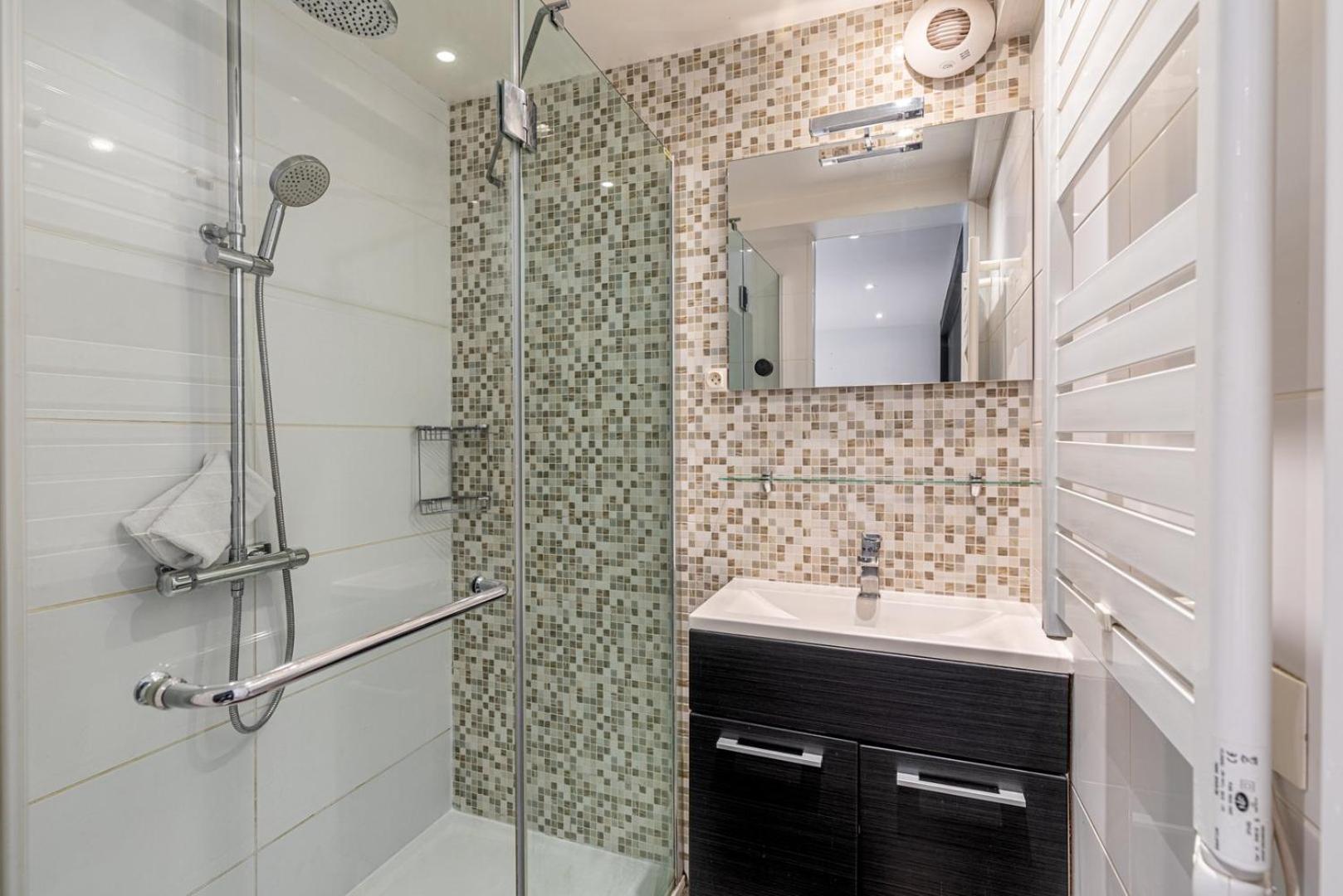 Guestready - Apto Parisiense Da Moda No 19º Arr. Ngoại thất bức ảnh